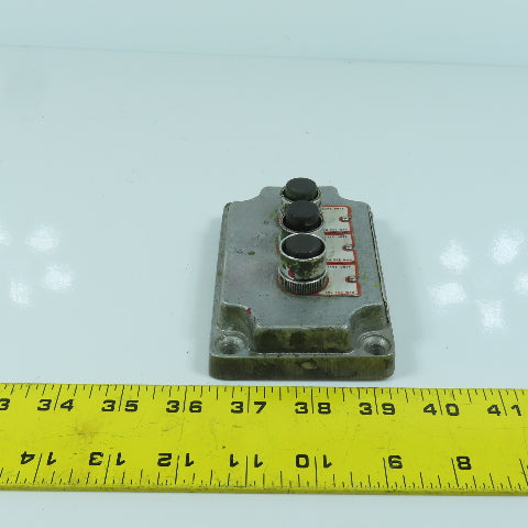 Killark XCS-1A9 3-Button Momentary Contact Hazardous Location Push Switches 600V
