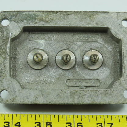 Killark XCS-1A9 3-Button Momentary Contact Hazardous Location Push Switches 600V