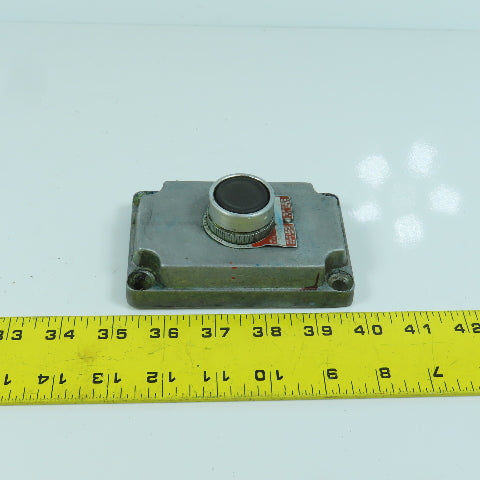 Killark XCS Single Button Momentary Contact Switch Hazardous Location 600V