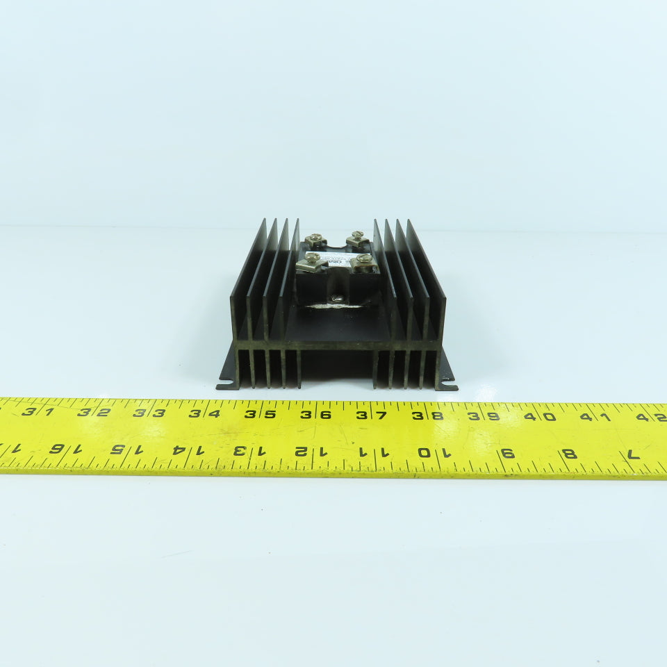 Omega SSR240AC10 Solid State Relay 110-220V AC 10 Amps W/Aluminum Heatsink