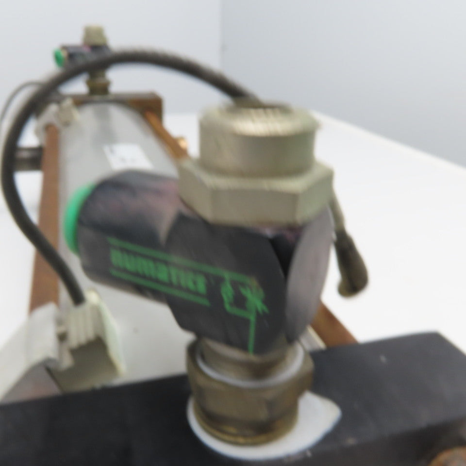 Numatics T1AR-14A1E-DAA2 4" Bore 14" Stroke Trunnion Air Cylinder Actuator
