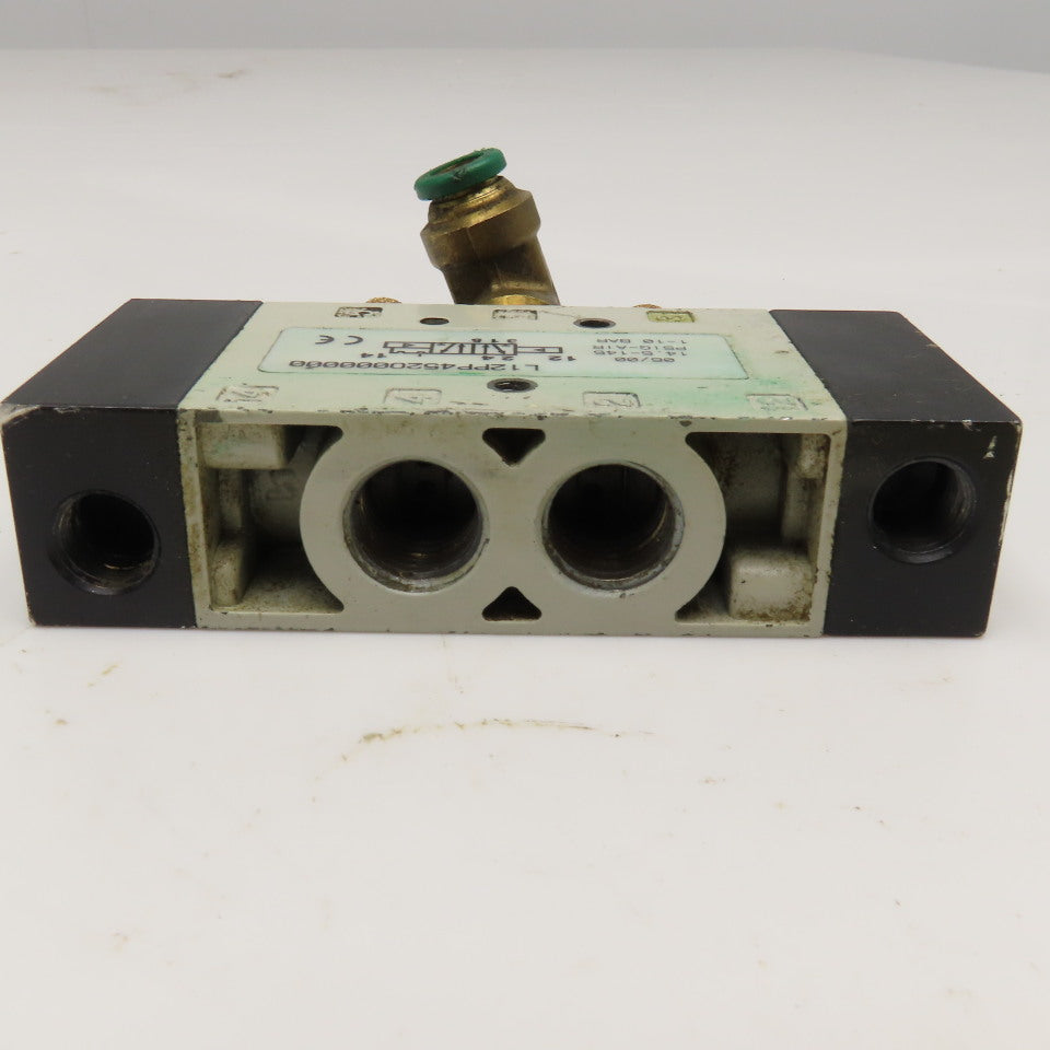 Numatics L12PP452O000000 2 Position Air Piloted Directional Valve 1/4" NPT
