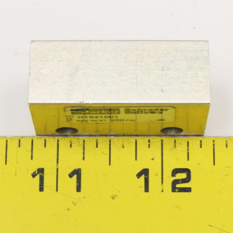 Parker N1641001 1/8" NPT Pneumatic Shuttle Valve