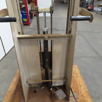 Crown H-57 1000Lbs Capacity Foot Pedal Straddle Platform Lift Truck 67" Lift