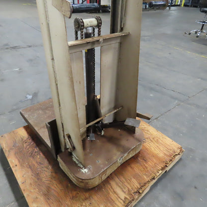 Crown H-57 1000Lbs Capacity Foot Pedal Straddle Platform Lift Truck 67" Lift