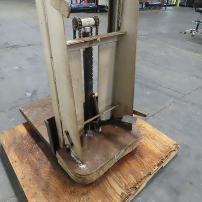 Crown H-57 1000Lbs Capacity Foot Pedal Straddle Platform Lift Truck 67" Lift