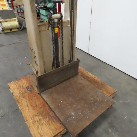Crown H-57 1000Lbs Capacity Foot Pedal Straddle Platform Lift Truck 67" Lift