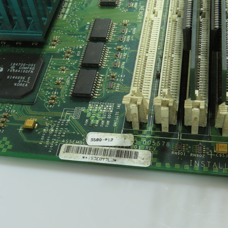 Compaq 247382-001 Desktop System Motherboard