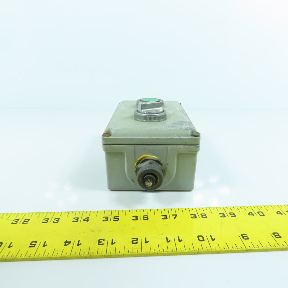 Westinghouse PB1ED2 2-Button Electrical Enclosure W/ 600V Switch & Button