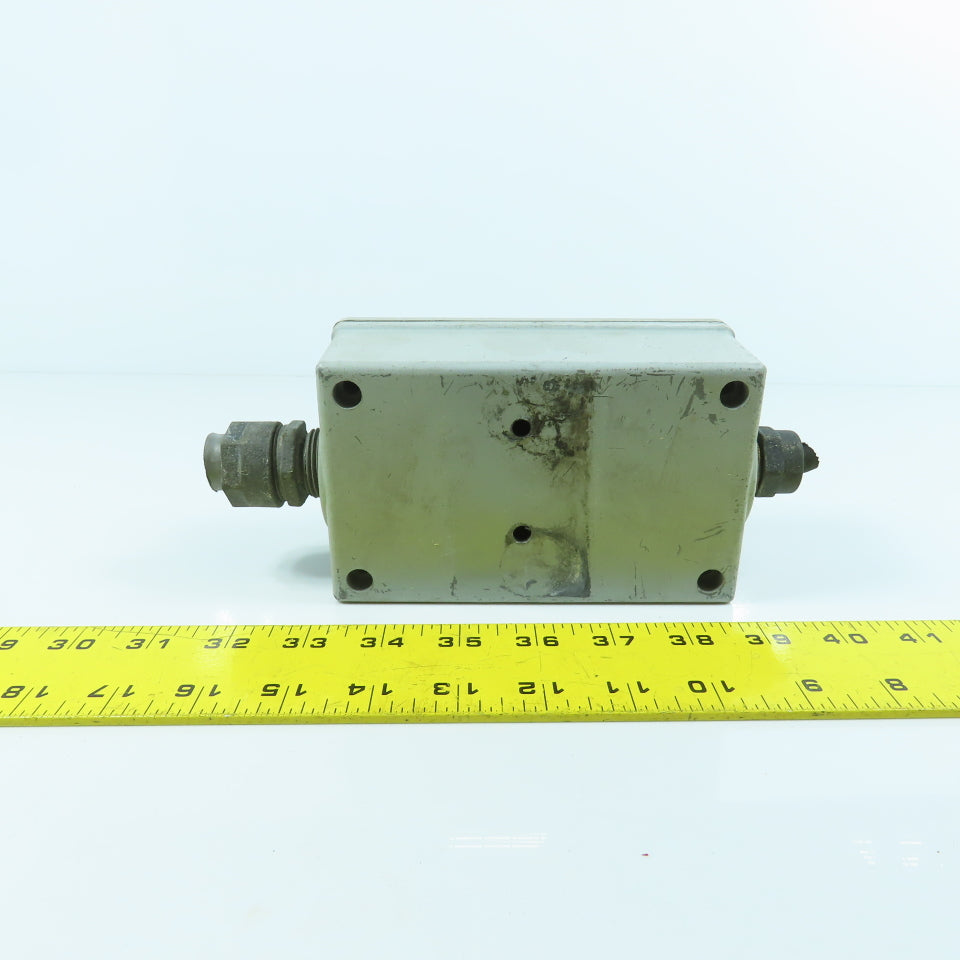Westinghouse PB1ED2 2-Button Electrical Enclosure W/ 600V Switch & Button
