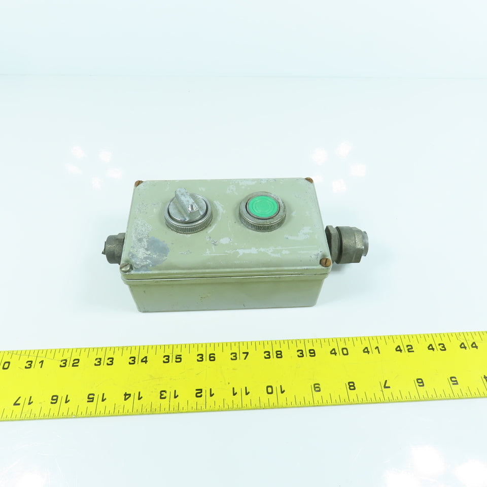 Westinghouse PB1ED2 2-Button Electrical Enclosure W/ 600V Switch & Button