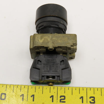 Allen Bradley 800E-2X10 240VAC 125VDC Push Button Switch Momentary Contact