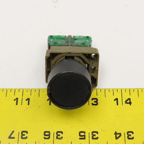 Allen Bradley 800E-2X10 240VAC 125VDC Push Button Switch Momentary Contact