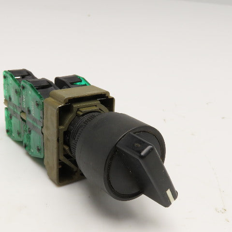 Allen Bradley 800E-2X10 2 Position Selector Switch 240VAC 125VDC