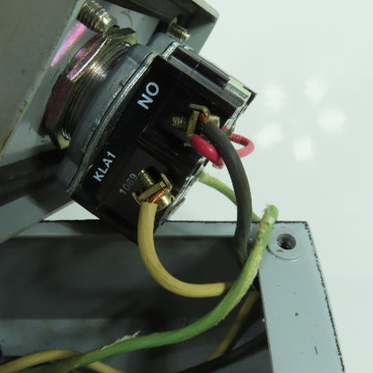 600V Forward & Reverse Operator Switch Control Pendant W/ Enclosure