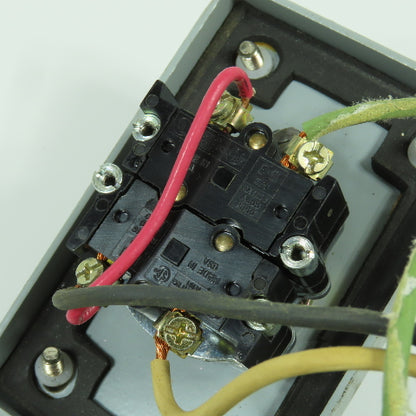 600V Forward & Reverse Operator Switch Control Pendant W/ Enclosure