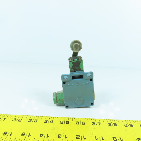 Crouzet 838430 Rocker Arm Roller Limit Switch 20A 250V