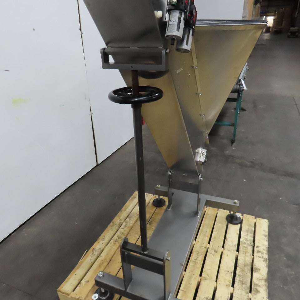 Kaps-All FS-BX 8" x 84" Belt Hopper Bulk Parts Pneumatic Elevator Conveyor