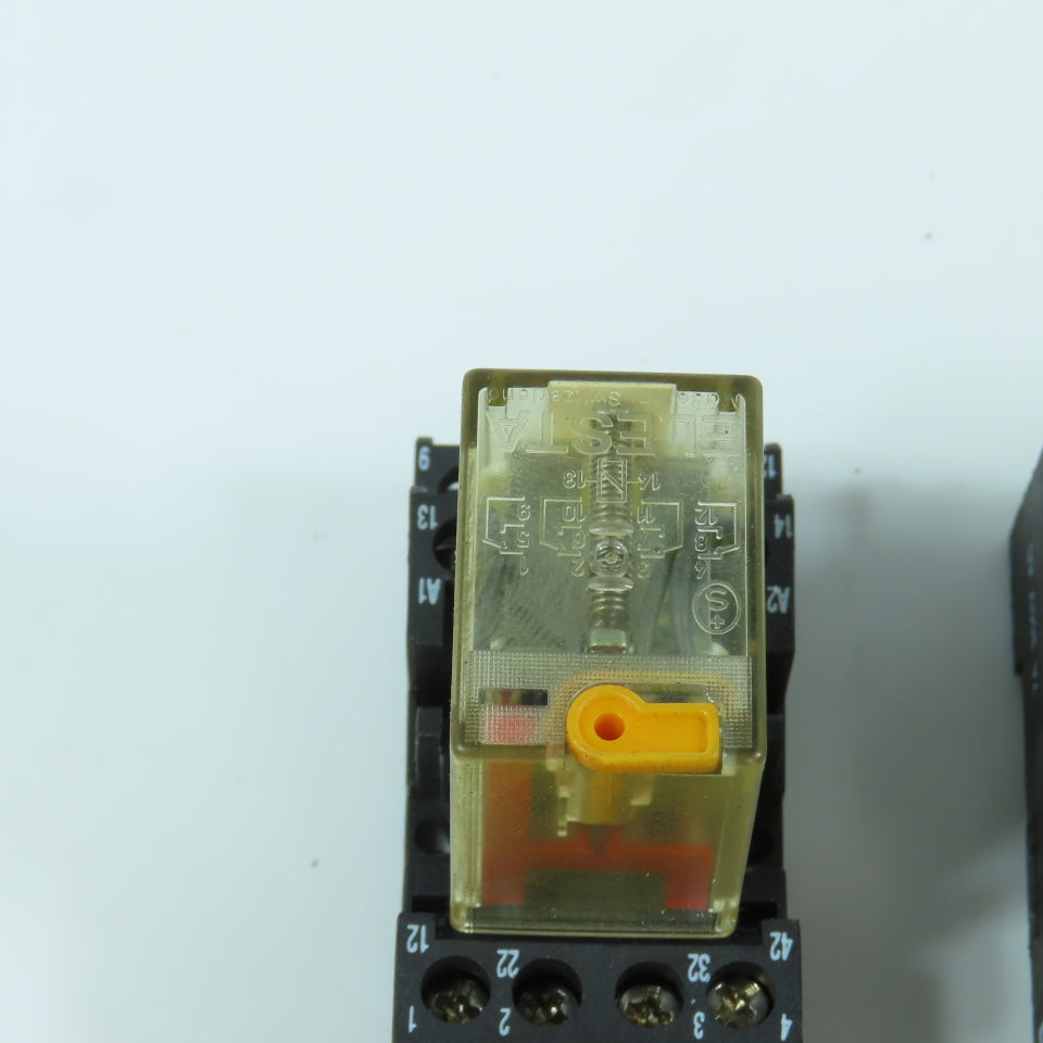 Elesta SFR143 Relay 24V DC & Base ZFE148 154391 Lot Of 7
