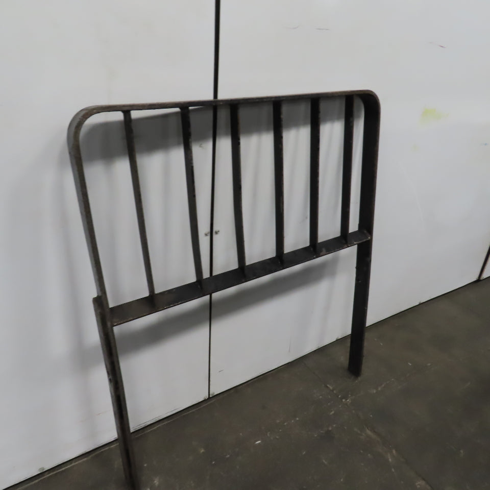 Toyota 8FBCU32 40-1/4" W Carriage Forklift Load Back Rest Mast Guard 46" Tall