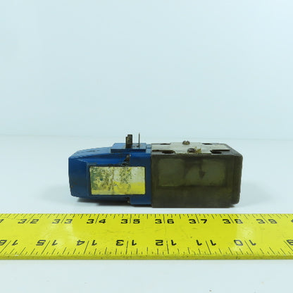 Vickers DG4V-3-2A--U-T-10-JA-S310 Hydraulic Directional Valve 100VAC Coil