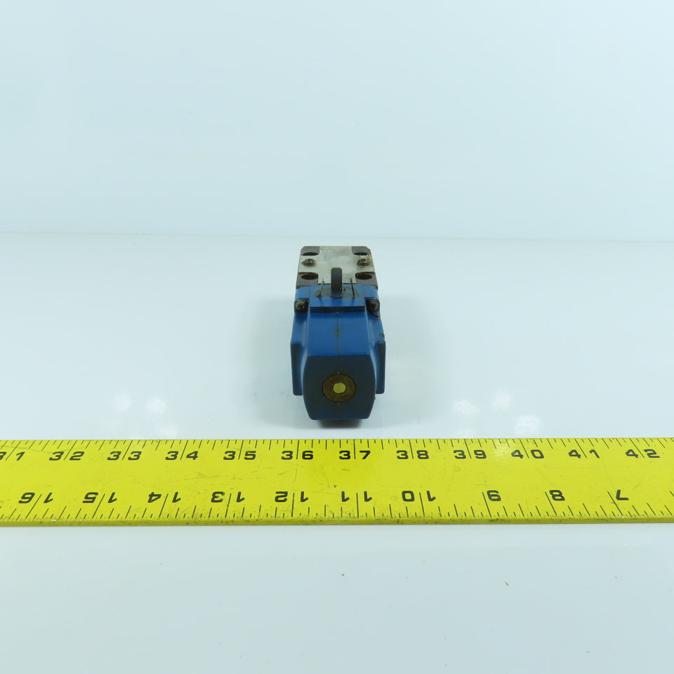 Vickers DG4V-3-2A--U-T-10-JA-S310 Hydraulic Directional Valve 100VAC Coil