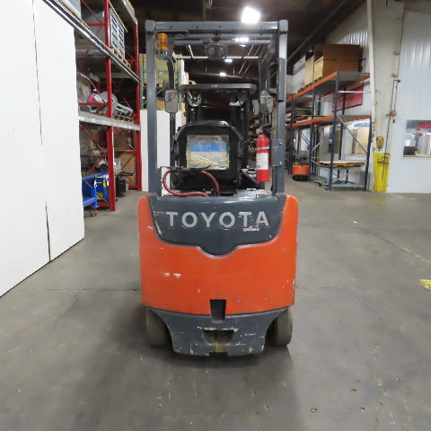 Toyota 8FBCU25 5000LB 48V Electric Forklift 3 Stage 189" Lift W/ Side Shift