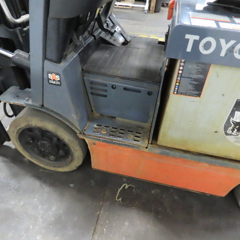 Toyota 8FBCU25 5000LB 48V Electric Forklift 3 Stage 189" Lift W/ Side Shift