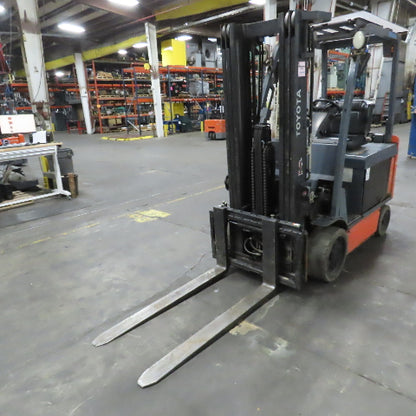 2015 Toyota 8FBCU30 5000 LB 48V Electric Forklift 3 Stage 189" Lift Side Shift