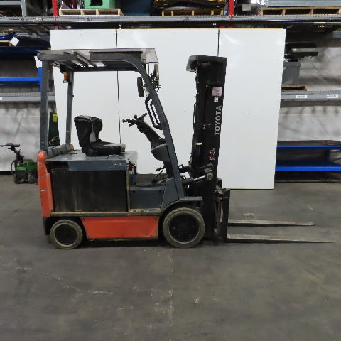 2015 Toyota 8FBCU30 5000 LB 48V Electric Forklift 3 Stage 189" Lift Side Shift