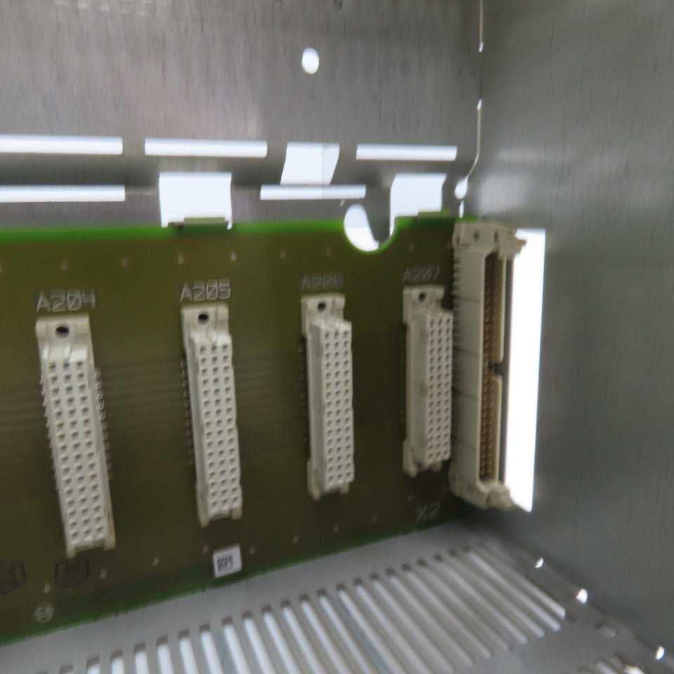 Bosch 1070075100-207 PLC 14 Slot Card Chassis