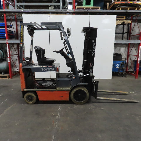 2015 Toyota 8FBCHU25 5000 LB Electric 48V Forklift 3-Stage 189" Lift (No Battery