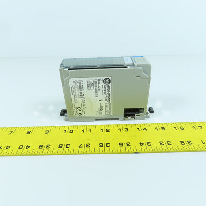 Allen Bradley 1769-IQ16 Ser A Compact I/O 16 PT. 24V DC Input Module F/W Rev 3.1