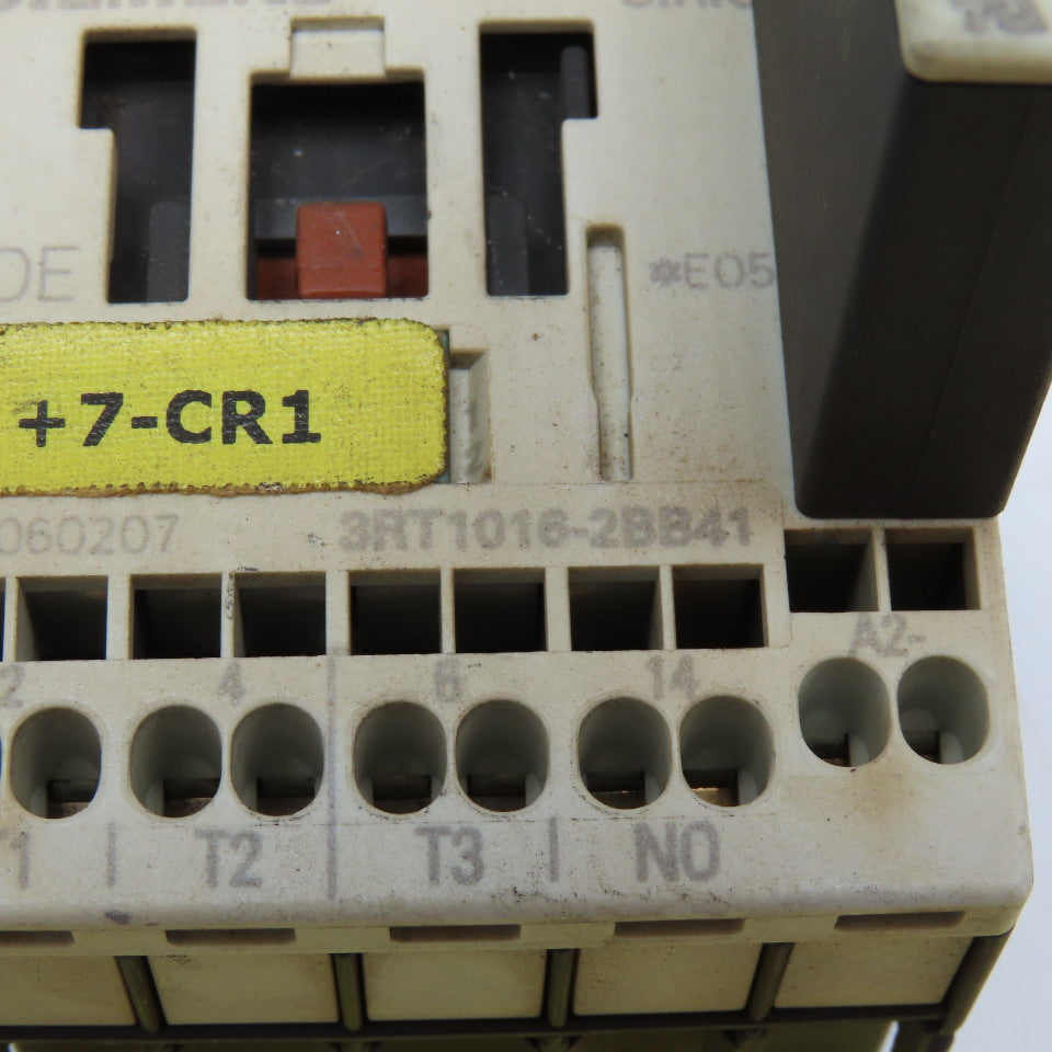 Siemens 3RT1016-2BB41 600VAC 20A Contactor Relay 24V Coil