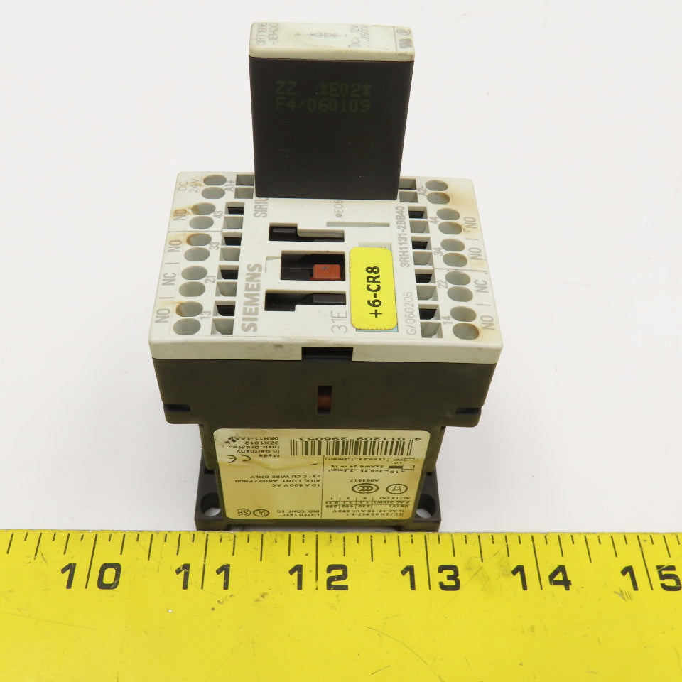 Siemens 3RH1131-2BB40 600VAC 10A Contactor Relay 24V Coil