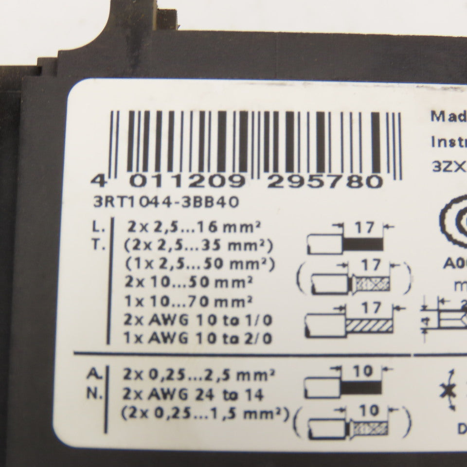 Siemens 3RT1044-3BB40 600V 90A 60Hp Contactor Relay W/ Aux. 3RH1921-2FA22