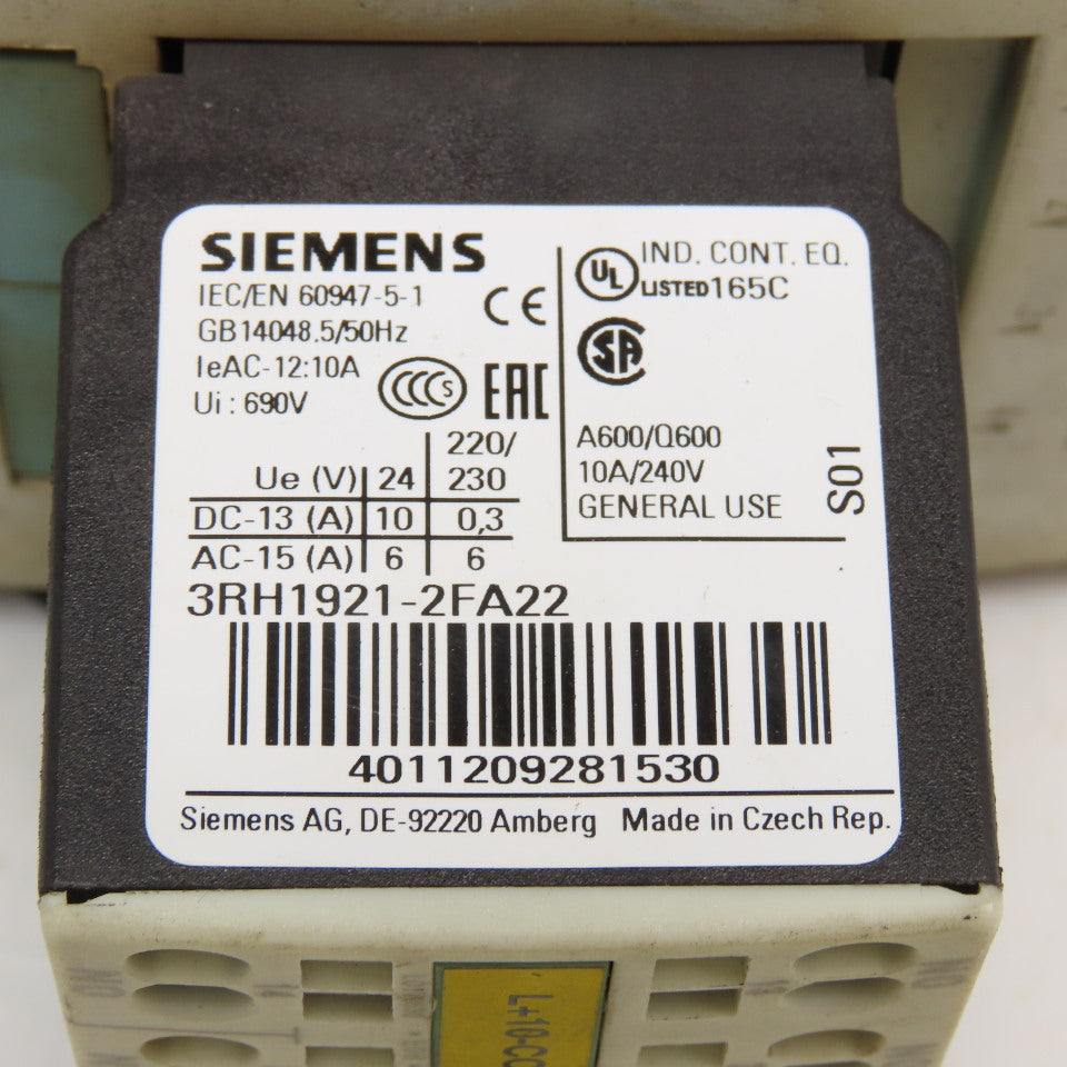 Siemens 3RT1044-3BB40 600V 90A 60Hp Contactor Relay W/ Aux. 3RH1921-2FA22