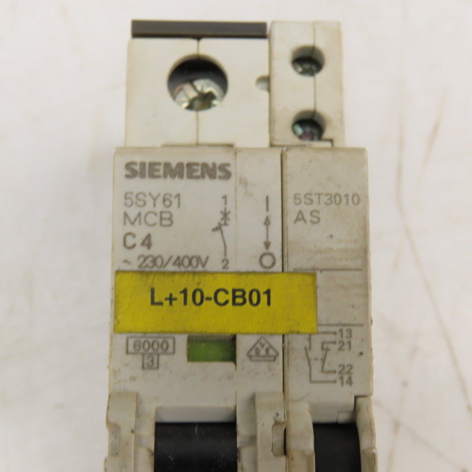 Siemens 5SY61 C4 4A 400V Single Pole Circuit Breaker W/ Aux. Switch Lot/5