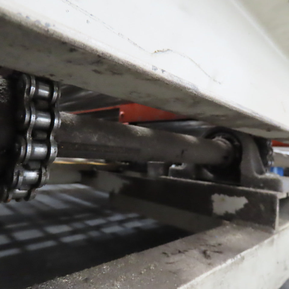71" x 108" Gravity Roller Diverting Conveyor 230/460V Belt Drive Capable