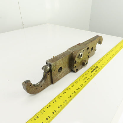 Mazak M-32 MTV414/22 Vertical Machining Center Tool Changer Carousel Arm Holder