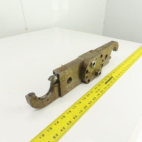 Mazak M-32 MTV414/22 Vertical Machining Center Tool Changer Carousel Arm Holder