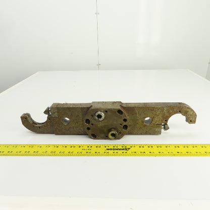 Mazak M-32 MTV414/22 Vertical Machining Center Tool Changer Carousel Arm Holder