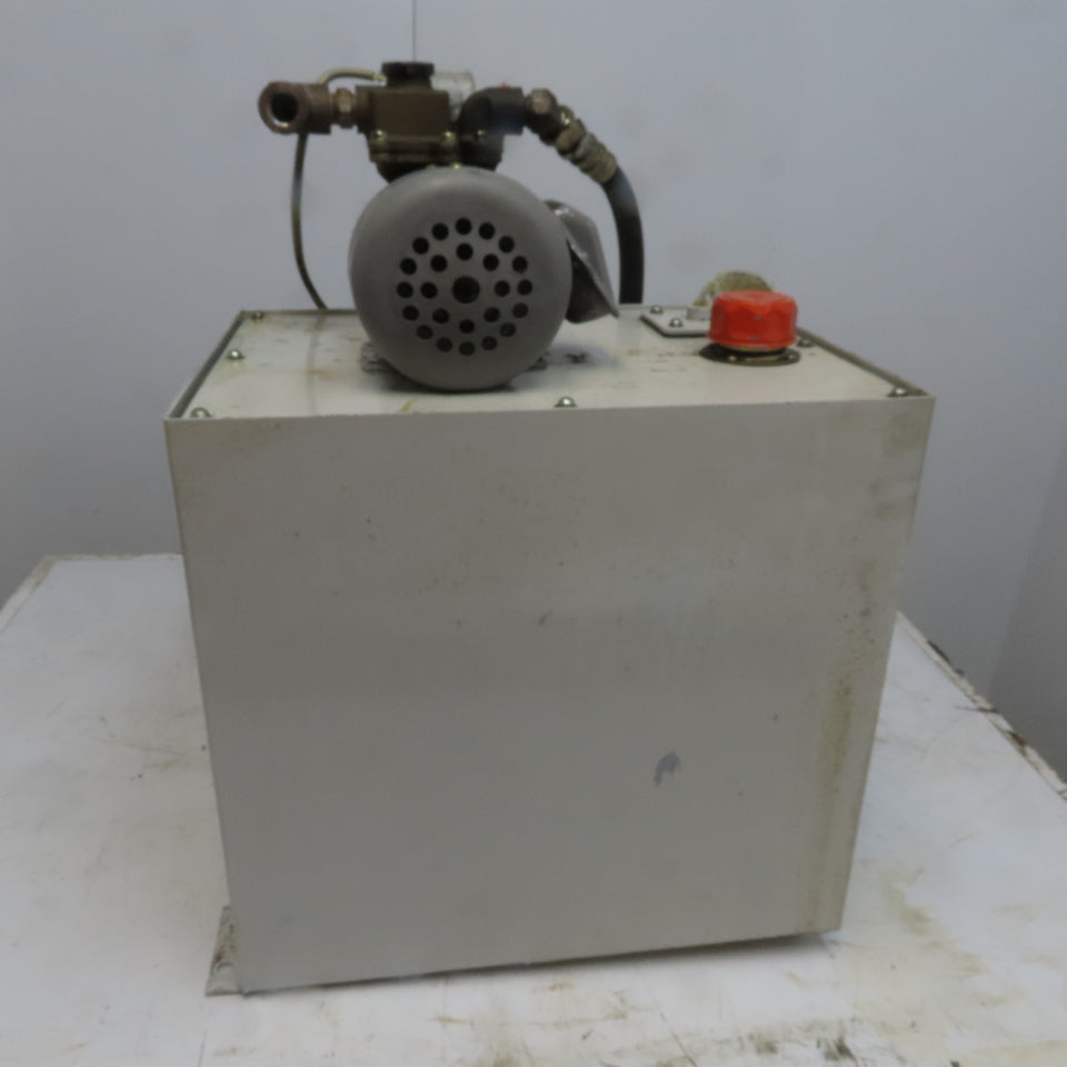 13.5 Gal Hydraulic Power Unit 200-220V 3 Ph From a Yamazaki Mazak CNC