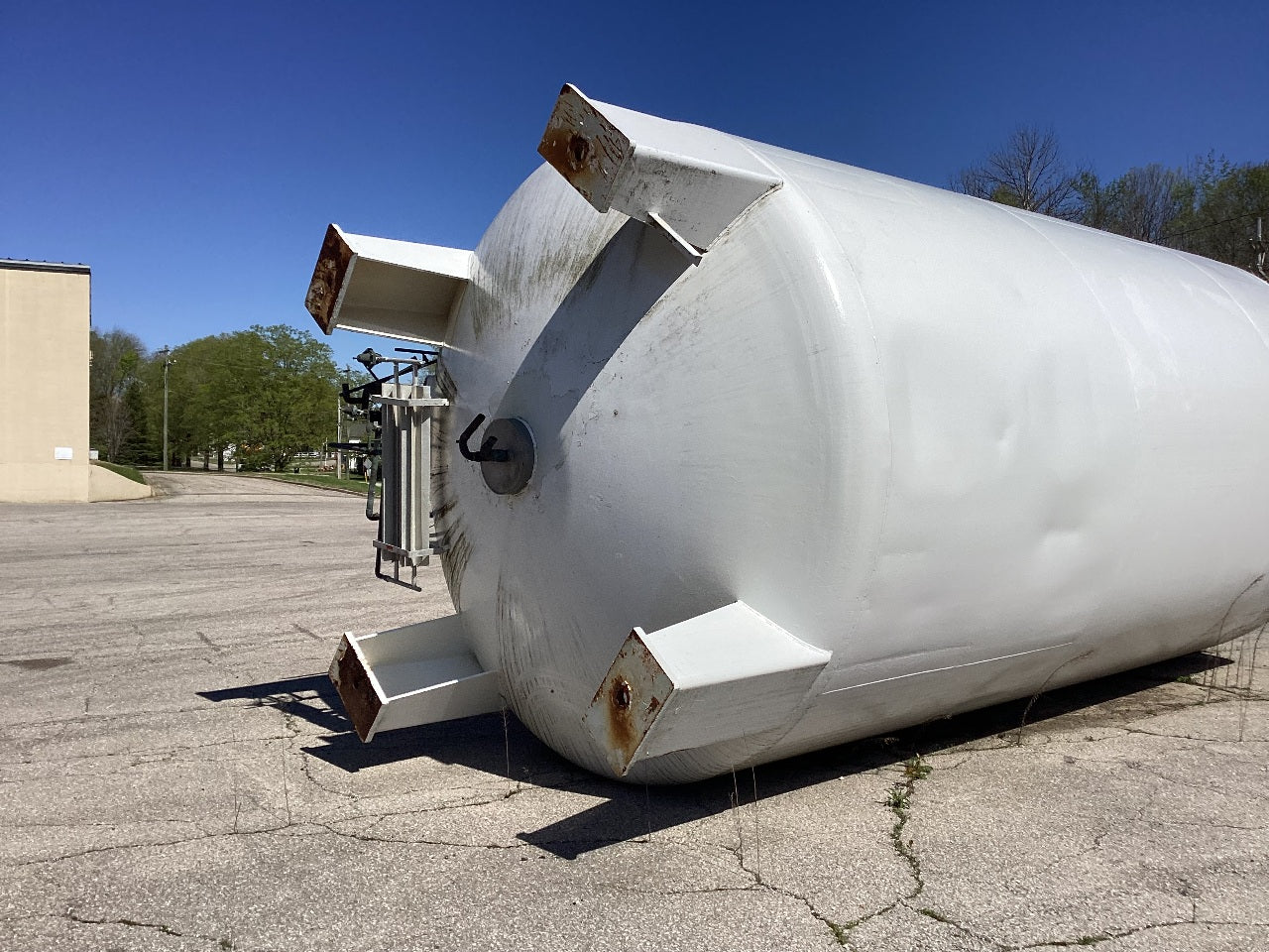 Liquid Nitrogen Double Wall Steel Vertical Tank Approx 20,000 Gallon