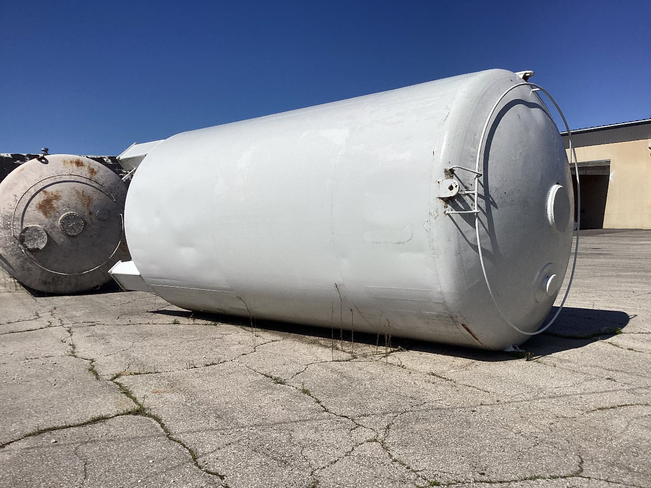 Liquid Nitrogen Double Wall Steel Vertical Tank Approx 20,000 Gallon