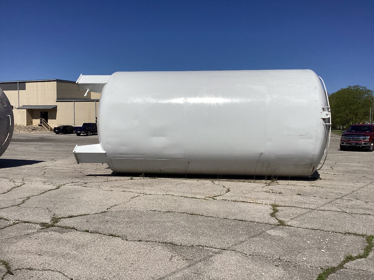 Liquid Nitrogen Double Wall Steel Vertical Tank Approx 20,000 Gallon
