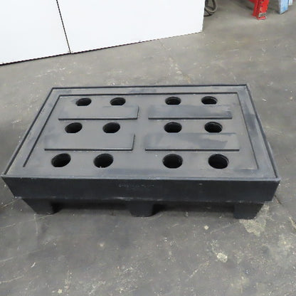 Bardwell Plastics 40" x 25" x 12" Tall Plastic Dunnage Riser Rack Lot Of 4