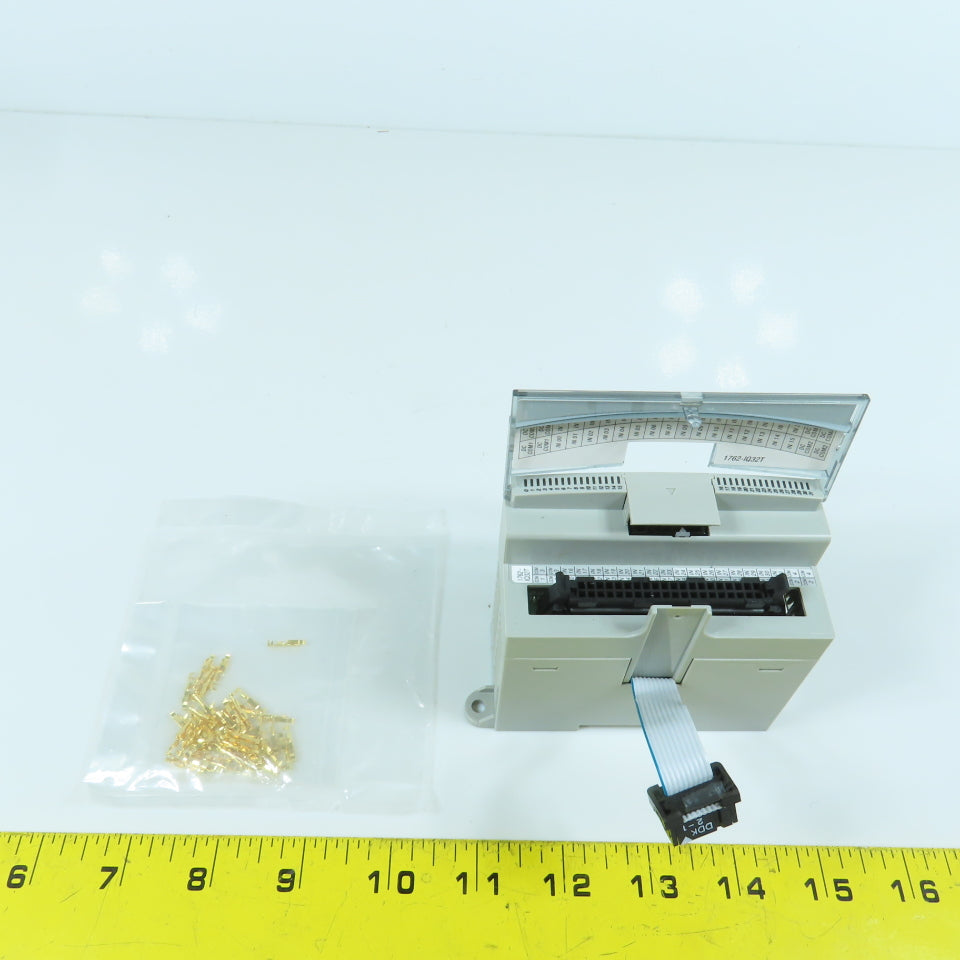 Allen Bradley 1762-IQ32T Ser A Rev B MicroLogix Sink/Source Input (Tested)