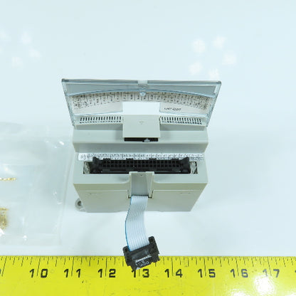 Allen Bradley 1762-IQ32T Ser A Rev B MicroLogix Sink/Source Input (Tested)