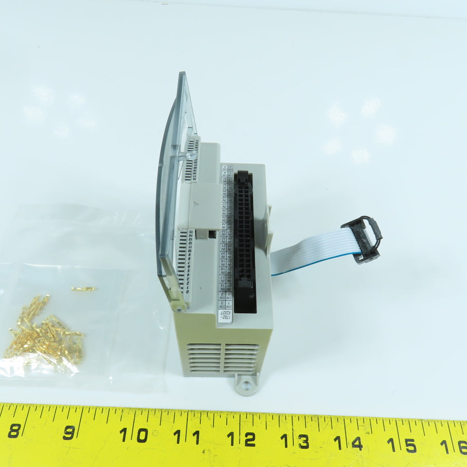 Allen Bradley 1762-IQ32T Ser A Rev B MicroLogix Sink/Source Input (Tested)